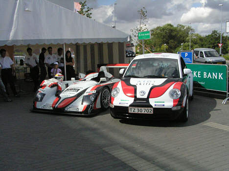 Endnu en 'wanna be' - en VW Beetle malet ligesom Team Goh raceren.
(Foto: Motorsporten.dk)